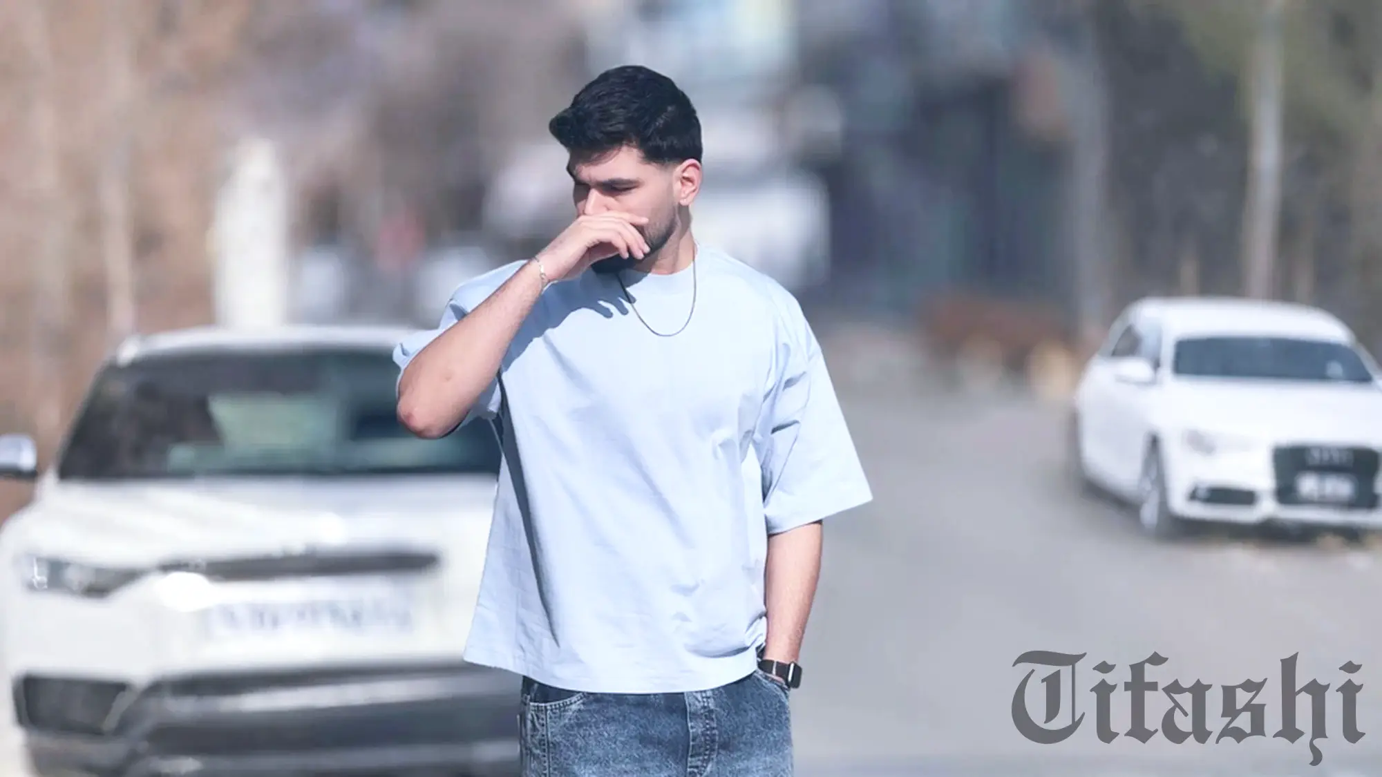 تیشرت بیسیک امیری؛ گزینه‌ای ایده‌آل برای استایل‌های مینیمالیستی