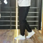 شلوار مام فیت جین مردانه مشکی دوخت سفید کد 7132 - Image 3