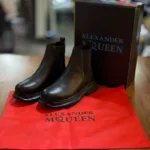 بوت مردانه مشکی بغل کش مک کویین - Image 4